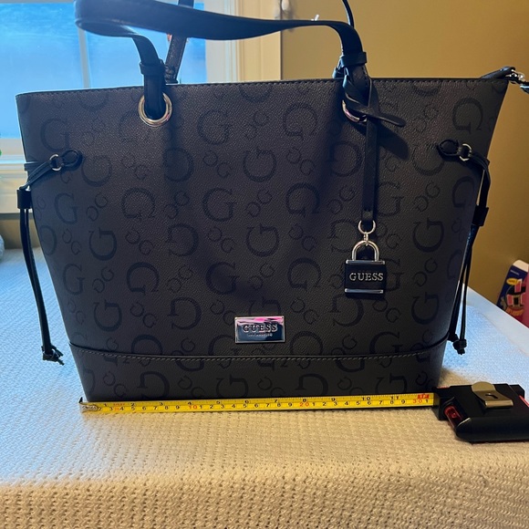 Guess shoulder bag - Picture 7 of 10